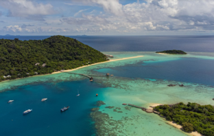 isola privata indonesia